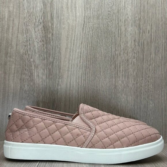 Steve Madden Shoes - Steve Madden Shoes Womens Sz 5 ECENTRCQ Quilted Slip On Loafer Sneaker Pink